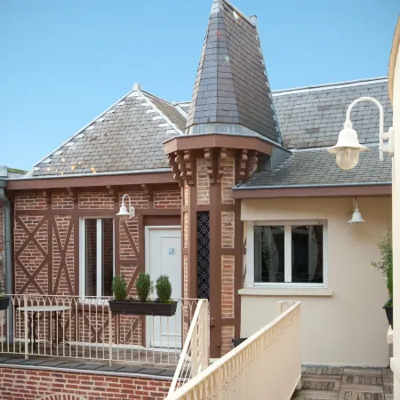 Hotel le Prieuré et la Résidence