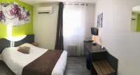 L'Hôtel du Marais Romilly Centre - 2-Star