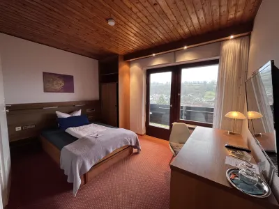 Hotel Haus am Wald Hotels in der Nähe von Stein ErlebnisPfad Am Zeilberg