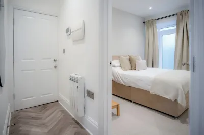 No 4 Croft House - Luxury 2 Bed Apartment - Tenby