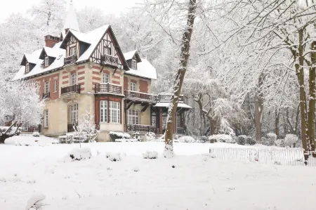 Villa du Châtelet Отели рядом с достопримечательностью «Замок Пьерфон»