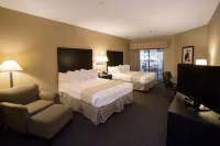 Ironwood Lodge Lake Elmo by Marriott - 駐車場