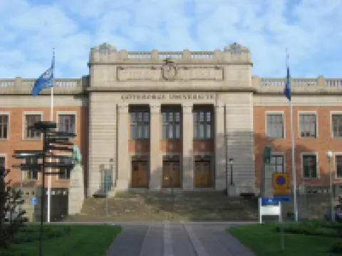 Treetop Spa Hangout & Hotel