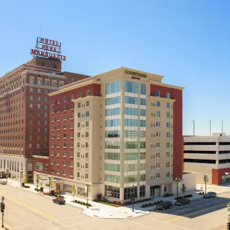 Courtyard Peoria Downtown