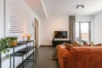 Huswell - Cozy Apartment a Stone's Throw from the Beach