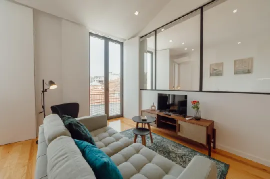 Courtyard Oporto Design Apartment G Hotels near Campanha Train Station