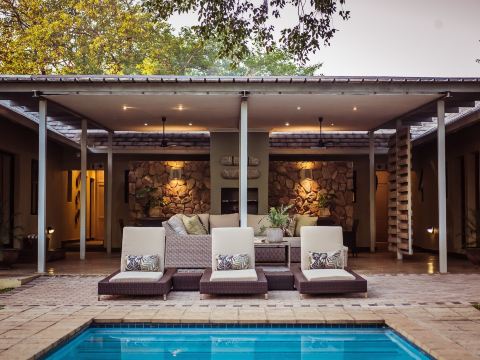 Bushveld Terrace Safari Hotel, Lodge & Spa
