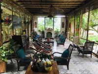 Nhà Lúa Homestay Hotels in Gia Vân