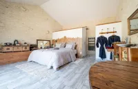 L'Echappee Vendeenne Chambres d'Hotes Hotels in Saint-Aubin-la-Plaine