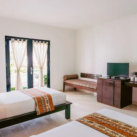 Legong Keraton Beach Hotel Отели рядом с достопримечательностью «Пляж Берава»