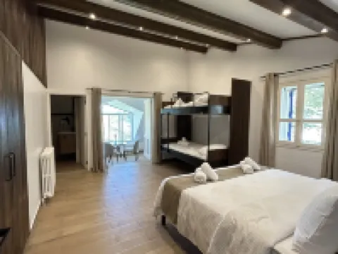 Nirvana Hotel Hotels in Jbeil