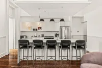 Stay Rafa at 2000 Spruce