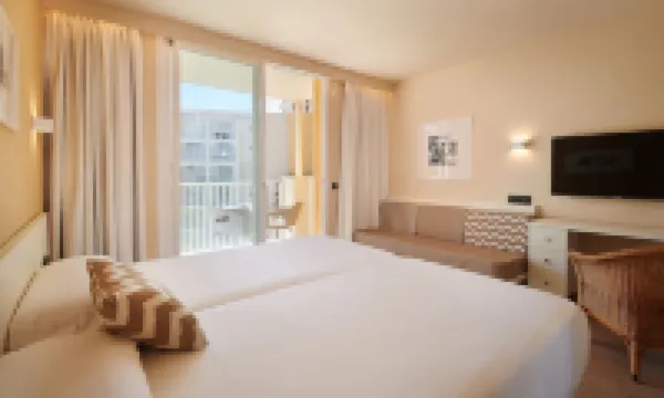 Protur Badí­a Park Aparthotel