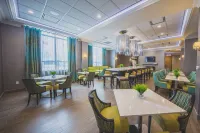 Hampton Inn & Suites by Hilton Bolton