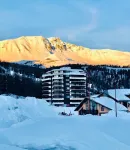 58 m2 apartment warm at the foot of the slopes with open views south Hotels in Vars