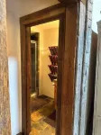 Hill Country Log Cabin Close to Wimberley & Dripping Springs Shopping and Dining