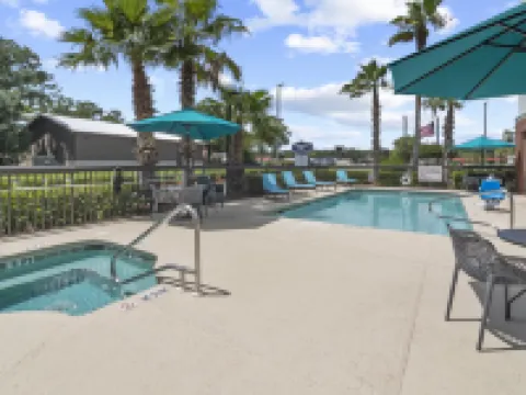 希爾頓歡朋飯店-金斯蘭 金斯蘭住宿飯店