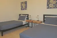 Serene Retreat with Heated Pool, Hot Tub, BBQ - Privacy