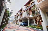 RedDoorz Premium near Ragunan Zoo 2 Hotel dekat Mumtaz Herbal - Rokok Sin Herbal