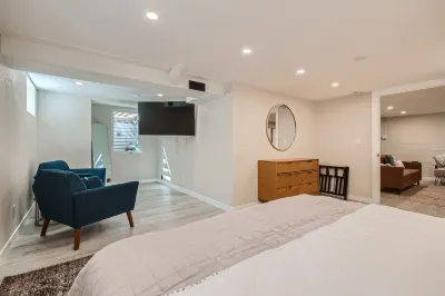 Fenced Yard and Modern Kitchen Amenities - Charming Cozy Getaway Hotels near Safeway
