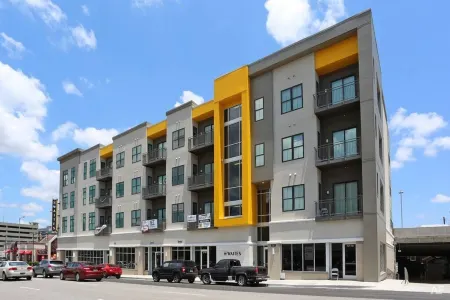 Stylish and Comfortable Retreat - Charming Urban Escape Отели в г. Бирмингем