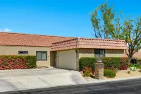 PY733 - Palm Desert Resort Escape