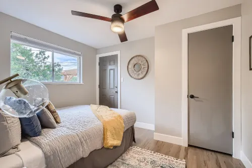 Gorgeous Arvada Home - Pet Friendly-Hot Tub 特溫萊克斯住宿飯店