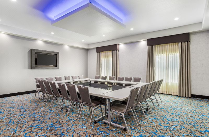 Best Western Plus Waller Hotel photo 5
