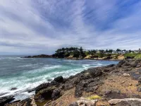 Tranquil Seaside Retreat - WiFi, Kitchen, Garden, Grill Hotels in Otter Rock