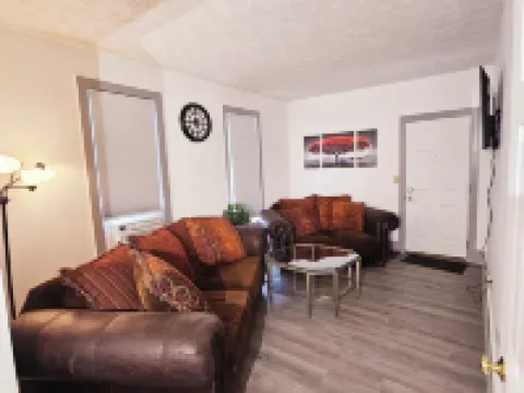 Downtown Urban Haven ランシングのホテル