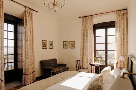 Hotel Pax Casona del Busto Отели в г. Правия