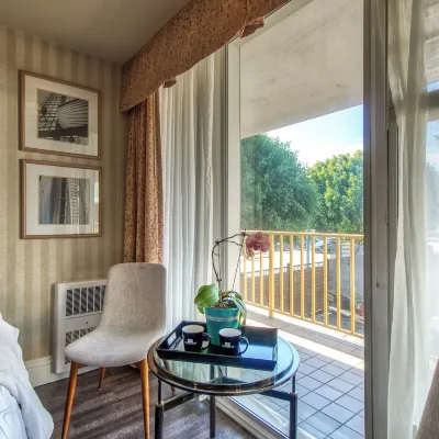 The Wharf Inn Hotels near PIER 39