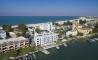 Provident Oceana Beachfront Suites Các khách sạn ở Treasure Island