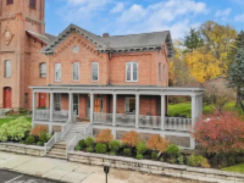 On Catskill Main Street Upscale Charm Outdoor Living Beatrice by AvantStay Hotels in Catskill