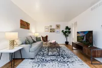 Ultimate Chill Zone | BBQ, Bikes, Pet Friendly!!