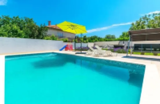 Comfort Apartments with Pool in Medulin