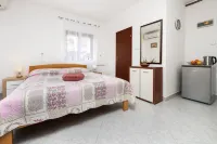 Apartments and Room Silvana - Pensions