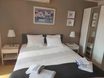 Apartment Saul