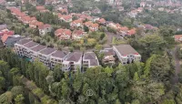 Atsuka Hill View Villa 8 Bedrooms with a Private Heated Swimming Pool