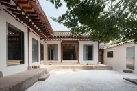 Hanok Residence Hotel Side Hotels in Seochon