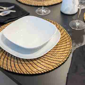 Executive 1 Br in Oasis - 2 Dining/Meeting Rooms