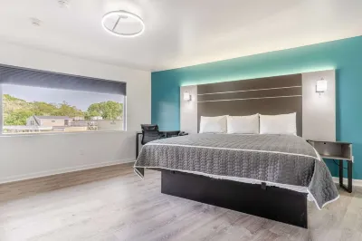 Blue Beach Motel Providence North Kingstown Hotels near Walmart Supercenter