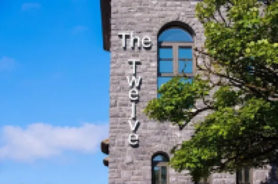 The Twelve Hotel Hotel a 