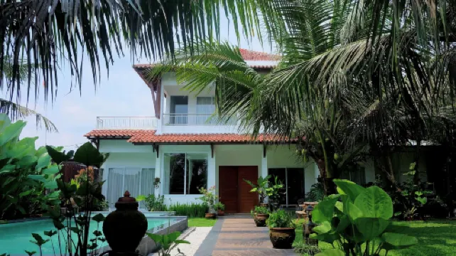Villa Prambanan Jogja with Private Swimming Pool by Simply Homy
