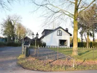 Beautiful Villa Near the Veluwe Hôtels à : Voorthuizen