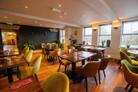 Woodfalls Inn Отели в г. Уайтпэриш