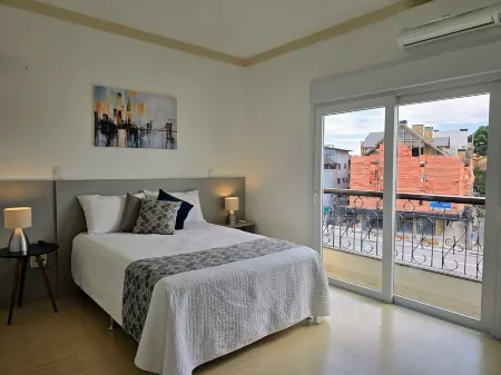 Residencial Dona Virgínia Centro Отели рядом с Canela Airport