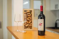 VP Apartment - A Forest Retreat in the Heart of the City! Hoteles en Pančevo Municipality