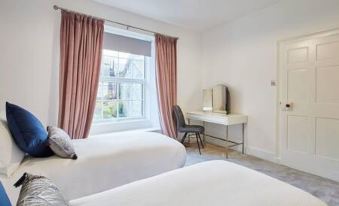 Host & Stay - South View