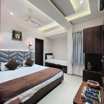 Hotel Care Residency